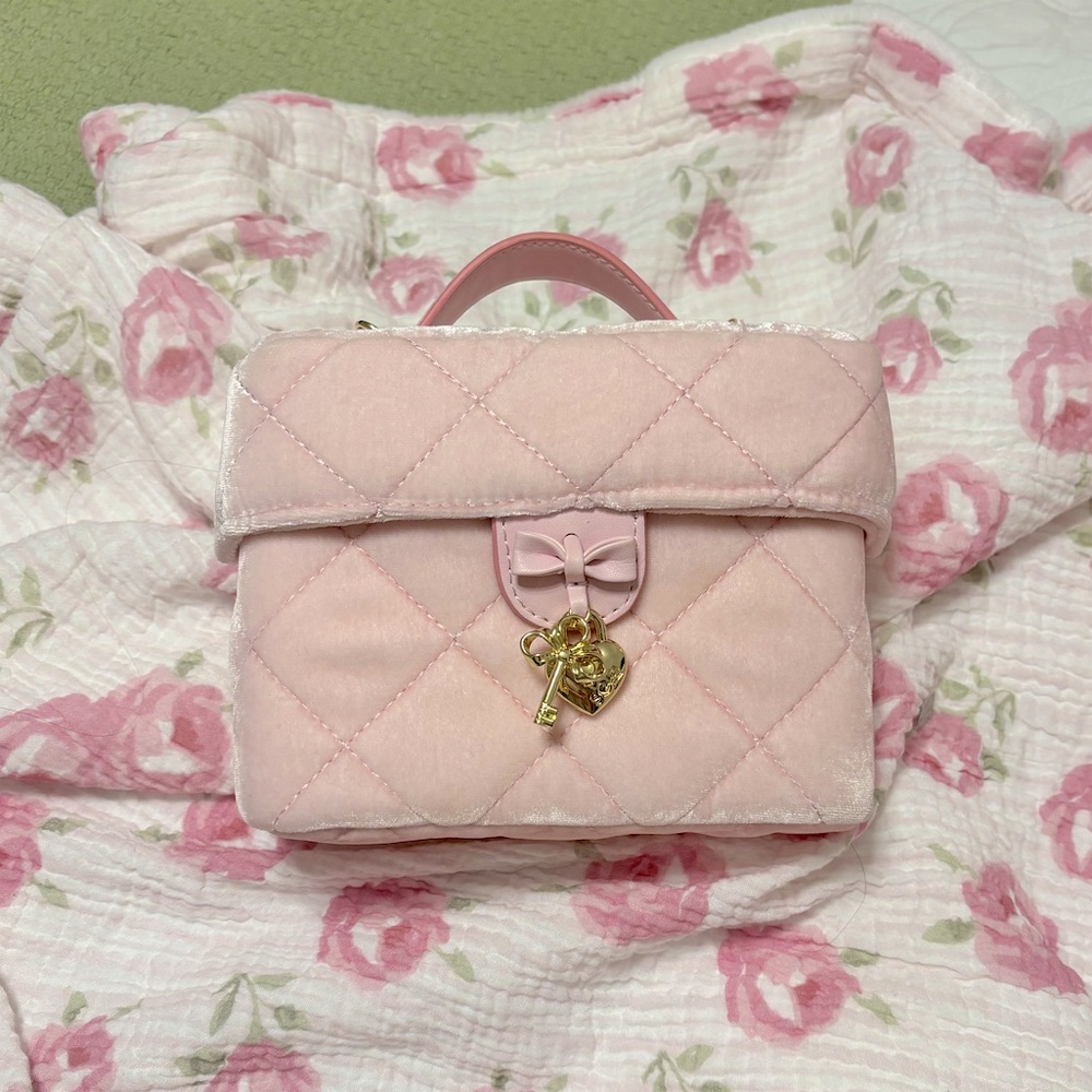 Stoney Clover Lane - Vanity Case